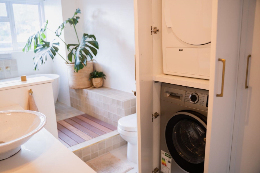 To Let 2 Bedroom Property for Rent in Muizenberg Western Cape